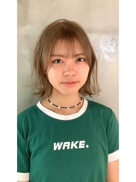 ダンボ(DUMBO) 多彩なベージュカラー