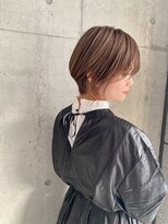 ビームズ ヘアー ブラン(Bee ms HAIR Blanc+) 小顔見せショートベージュカラーブリーチしない透明感カラー