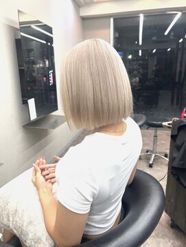 リングバイモアムー(Ring by Moremuu) ゆいぴホワイトベージュ