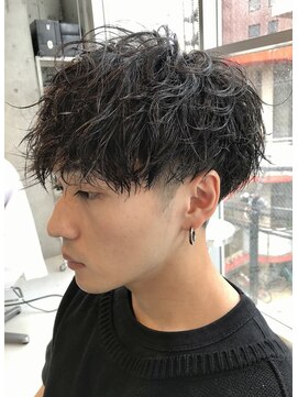 フィフス 仙台(fifth) 仙台波巻きパーマツイストスパイラルセンターパートマッシュ韓国