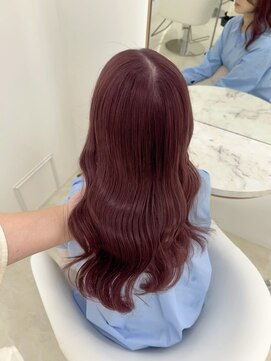 イオエ(ioe) ミディアムレイヤー/ツヤ髪スタイル/グレージュ/ショートボブ