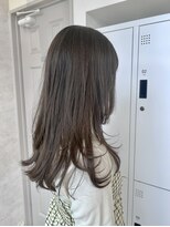 プリンプ トータルビューティ(PRIMP.total beauty)&nbsp;ふわっとレイヤー　春ヘアー　お顔まわりカット