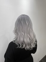 フィー 仙台店(fee)&nbsp;ホワイトシルバー