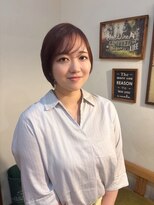 ラウム(LAUM)&nbsp;大人のワインボルドー　フェミニンショートボブ