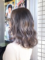 ラパンセヴェール(LA PENSEE VERT)&nbsp;パープルグレー×ハイライトグラデーション