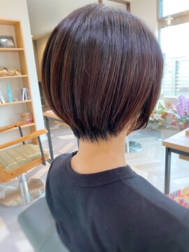 コムシュブー(Comme Cheveux) 【Comme Cheveux】扱いやすさ抜群ショート/東（アズマ ）