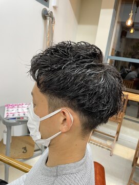 アール(hair salon R.) 『R.』の 2ブロショートパーマ
