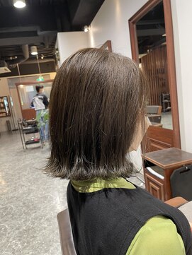 グラフィーサッポロ(Graphy sapporo) 10代 20代 オリーブベージュ ボブ 透明感カラー