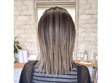 ウォールヘアー(Wall hair)の雰囲気（ハイライト・グラデーションカラーで白髪もぼかしながらお洒落に）
