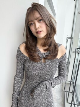 スティル カラン(STILL calin) 韓国ヘアロングレイヤーカットミルクティーベージュ前髪カット