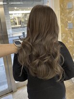 エレン 新百合ヶ丘店(ELEN)&nbsp;ブリーチ無しで最大限明るめのベージュカラー