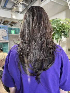 ロア インターナショナル 新宿店(LoA International) 新宿/レイヤーカット/ハッシュカット/小顔カット/ハイライト