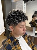 メンズマッシュラルフカール波巻きパーマセンター分け