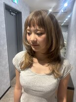ルル(Lulu)&nbsp;ローライトハッシュカットスタイル
