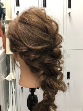 センスオブヘアー(Sense of hair) 編みおろし