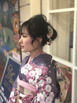 モアヘアー(MORE-HAIR) 上品ロールアップ