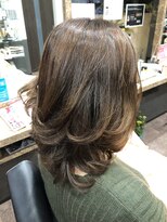 サロンドジュネ(salon de JUNE)&nbsp;艶カール♪ミディアムレイヤー
