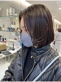 顔まわり軽めボブ