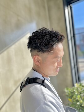 アンスリウム(anthurium) 【フェードカット×極道パーマ×スタイリスト小林】