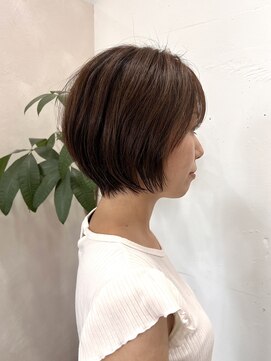 ヴィップルーム(viproom) マッシュショート/アッシュカラー/シースルバング/大人ボブ