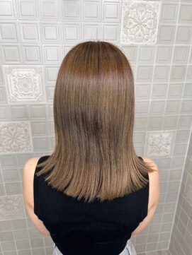 ヘンリエッタ 自由ヶ丘(Henrietta) 外ハネミルクティーベージュ