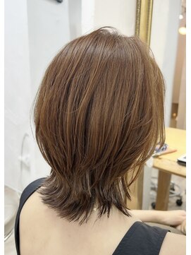 ミッシェル アフロート(michelle afloat) ◇ふんわりくびれ丸みミディアムレイヤー◇