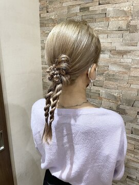 ココカラヘアー ニコ(cococara hair nico) カチモリアレンジ/お呼ばれヘア/編み込みアレンジ