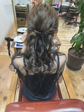 美容室 アイディー i-dee ハーフアップ