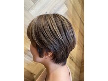 アース 岩槻店(HAIR&MAKE EARTH)