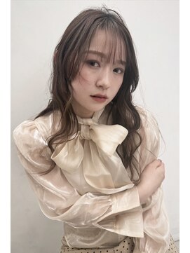 イーズ 鎌倉(e's) 《e's イーズ鎌倉》エアリーなレイヤーロング*ミルクティカラー