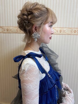 ソーソー(SoSo) ショートボブハイライトレイヤーカットヘアセット髪質改善天文館