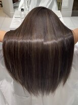 マリックインク バイ キューミー(MARIC inc. by Qmee)&nbsp;【マリコ】水素トリートメント/大人の艶髪/大人レイヤーカット