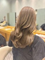 ヘアデザインファブロ イオンモール宮崎店(hair design FABRO.)&nbsp;スモーキーベージュ　くすみカラー　顔周りカット