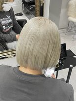 ザ アクネ 岡崎竜美丘店(THE ACNE)&nbsp;★レディース，ブリーチ，ハイトーン，ホワイトグレージュ，ボブ