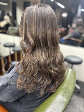 エミタス 三年坂(Emitas) ハイライトカラー