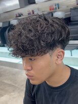 フィフスパーク(fifth PARK) 渋谷スペインカールラルフカール刈り上げ高めツーブロックメンズ