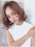 グレージュ×ミディアムレイヤー