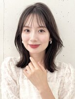 ファナ(fha-na)&nbsp;☆シースルーバング　大人気のくびれヘア ミディアムレイヤー☆