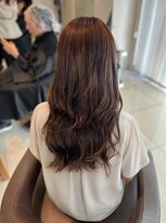 ロハスバイケンジ(LOHAS by KENJE) 初めてのパーマにもおすすめ♪ロングのコテ巻き風パーマ