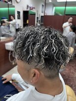ヘアサロンナンバーワンクラブ上和田本店&nbsp;ホワイトメッシュ