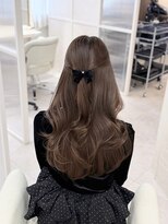 ボンドストーリーノヴァ(Bond Story nova) 後ろ姿も可愛い♪こっくりチョコレートグレージュ