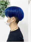 センター分けマッシュ・ブルー