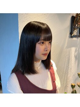 髪のパサつきや広がりが気になる方にオススメのトリートメント☆髪の芯まで潤う艶めく美ヘアに♪