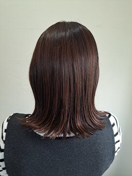 アクロス ヘアー デザイン 蒲田東口(across hairdesign) 切りっぱなし ミディアム