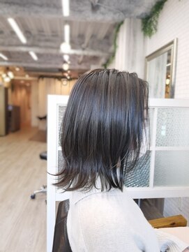 プレジール (Plaisir) 外はね＋ハイライト　30代40代50代60代　白髪染め　白髪ぼかし