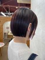 アンジェリカ(Angelica Total Beauty Lifestyle Design)&nbsp;切りっぱなしボブ・チェリーカラー