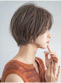 スッキリとしたシンプルな大人ショート3