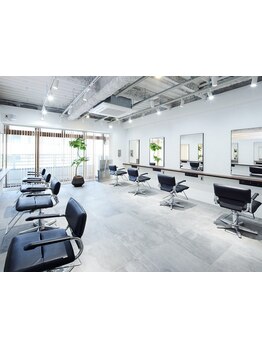 【栄3分/矢場町3分/上質空間】丁寧なカウンセリングと施術で人気を誇る<SHE.>。何度も通いたくなる空間に◇