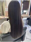 絹髪再現　美髪ストレートヘア（20代後半・くせ毛改善）