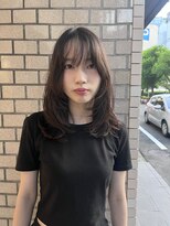 シイ(SIE)&nbsp;顔まわりシャギーレイヤーカット